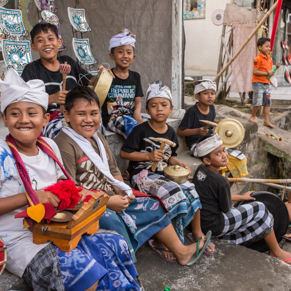 Ubud Bali People Music 01