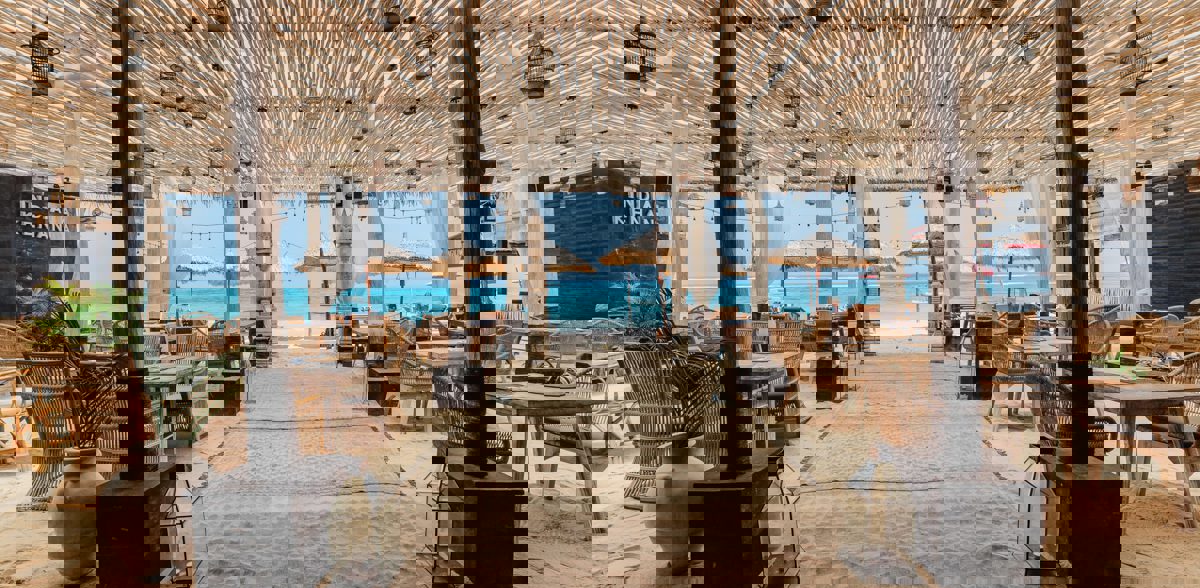 Restaurant beach view