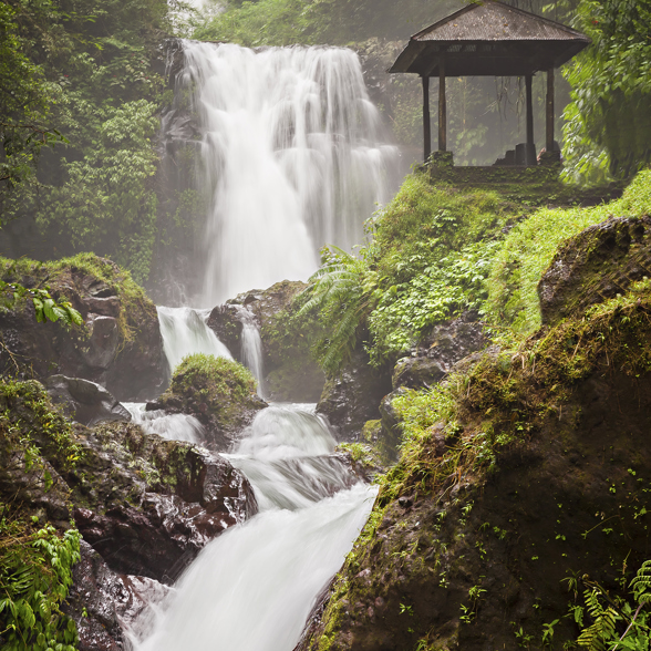 Bali Gitgit Waterfall 01