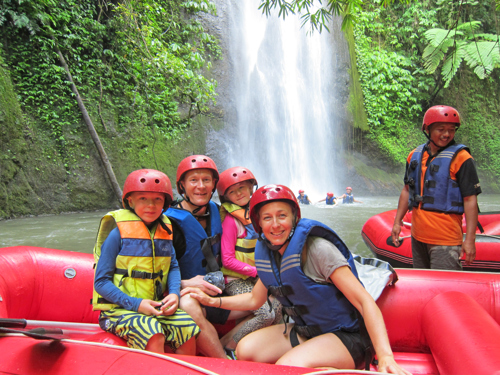 River rafting in Payungan