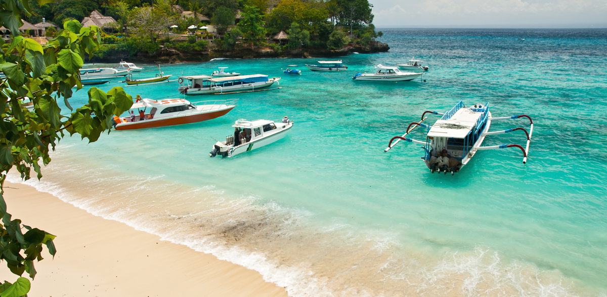 Lembongan beach