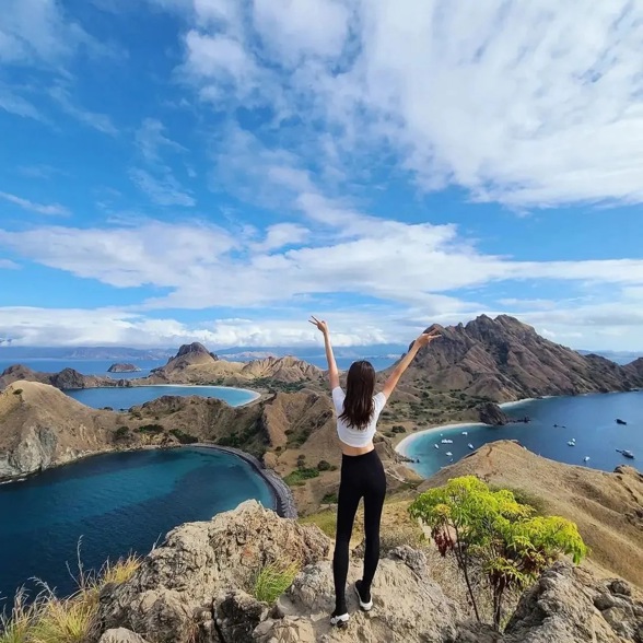 Padar Island Trekking