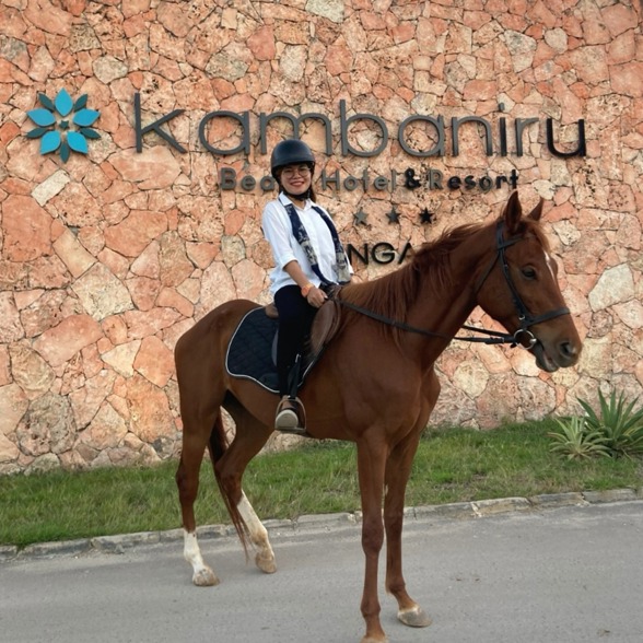 Ride horses at Kambaniru