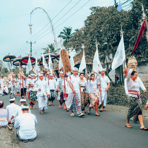 Nyepi Melasti ceremonial parade, Bali