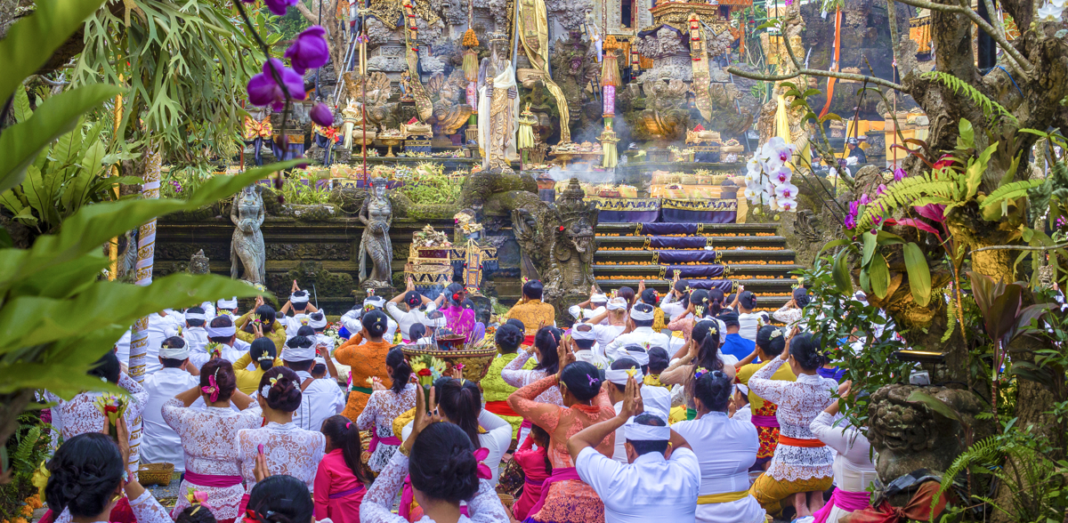 Religious ceremony at the temple