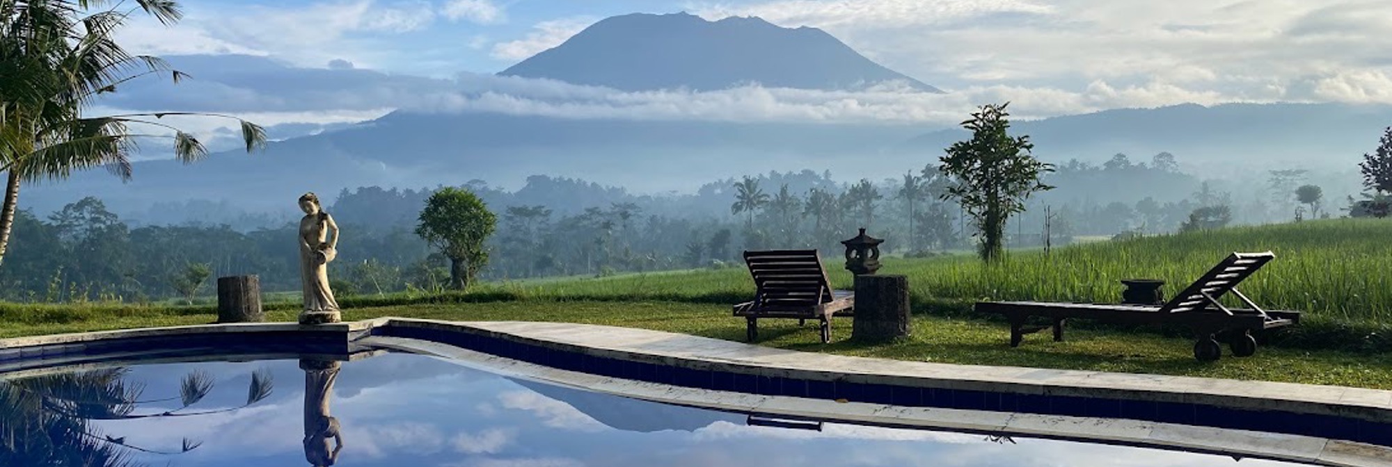 Sidemen Great Mountain View Pool