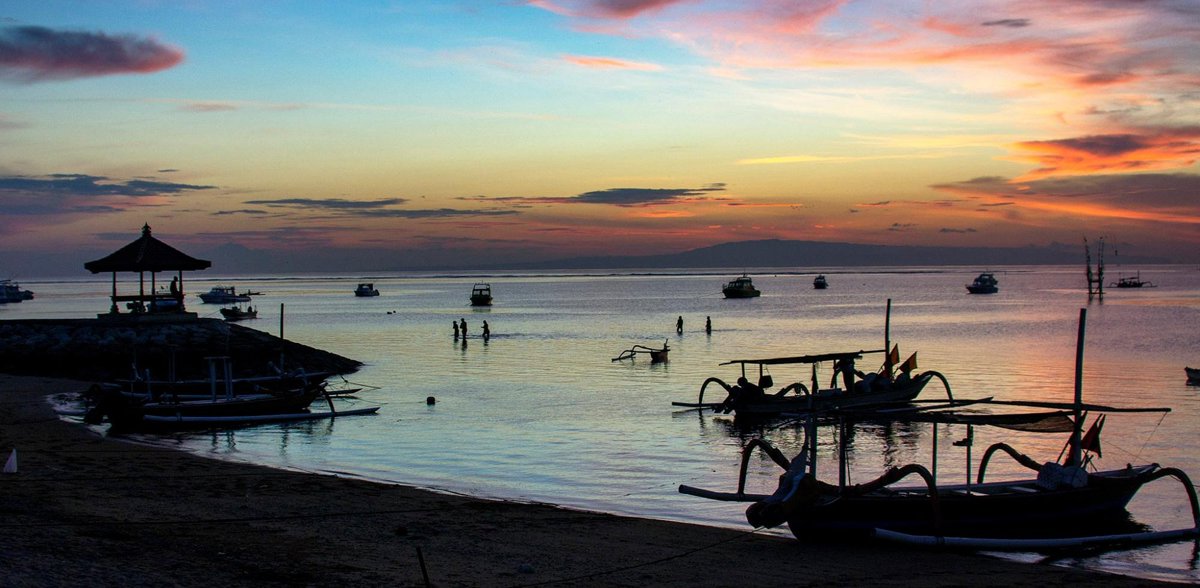 Bali Sanur Hotel Taksu Sunrise From Sanur Beach