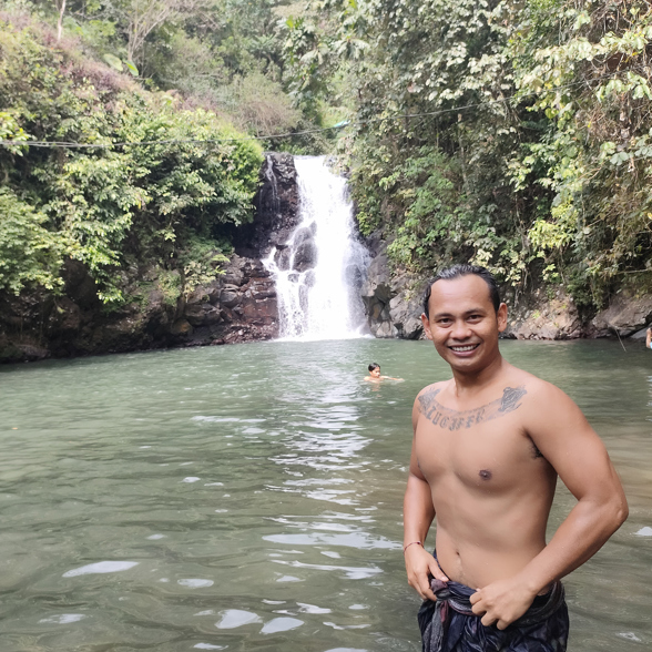 Cili Travel Local Guide Dedi Sambangan Waterfall 01