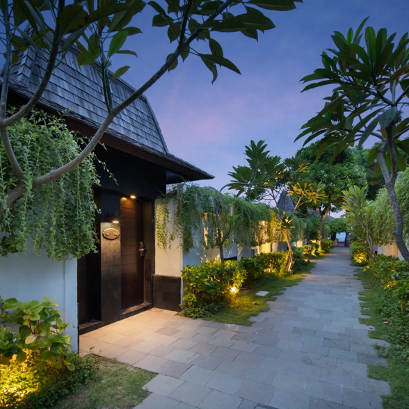 Lembongan Beach Club & Resort 5