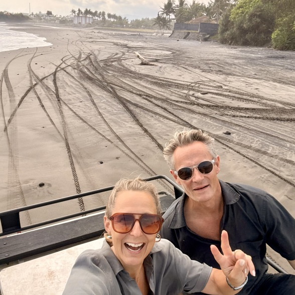 Drive in black volcano sand