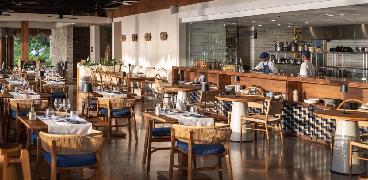 Cap Karoso Hotel Sumba Restaurant Cafe