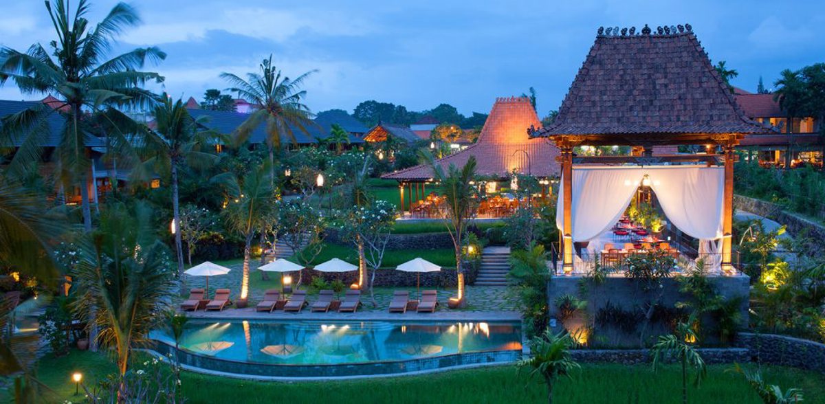 Sunset pool view