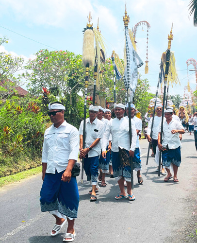 Balinese religious parade