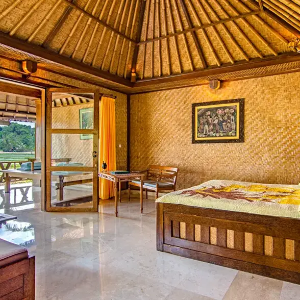 Bale Pingit Room