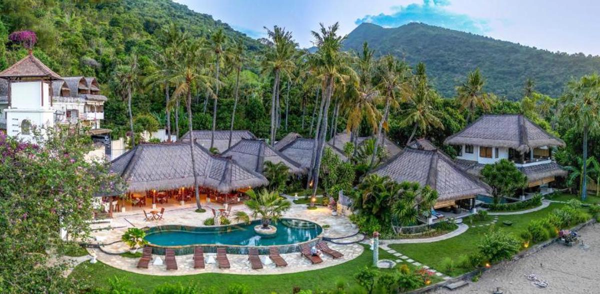 Palm Garden Amed pool view